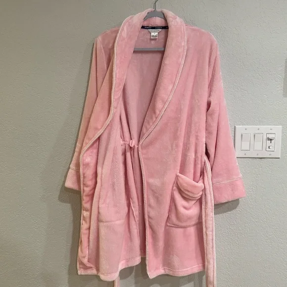 Liz Claiborne Plush Fleece Robe Pink Belted Long Sleeve Size S - Picture 8 of 12
